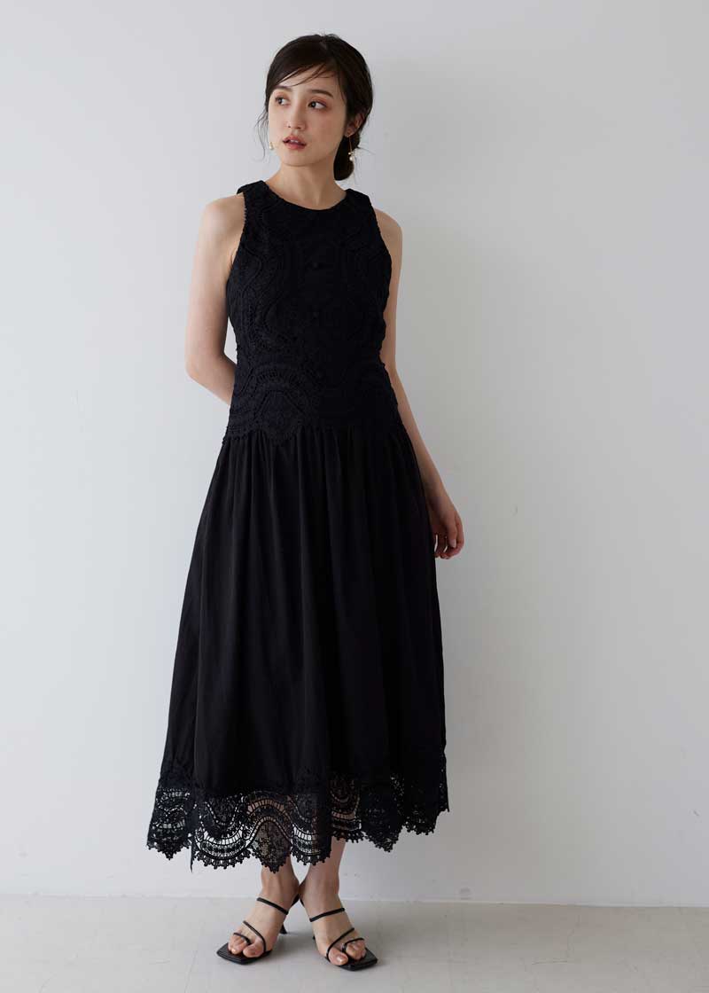 レース刺繍ワンピースBlack – TreOnestá