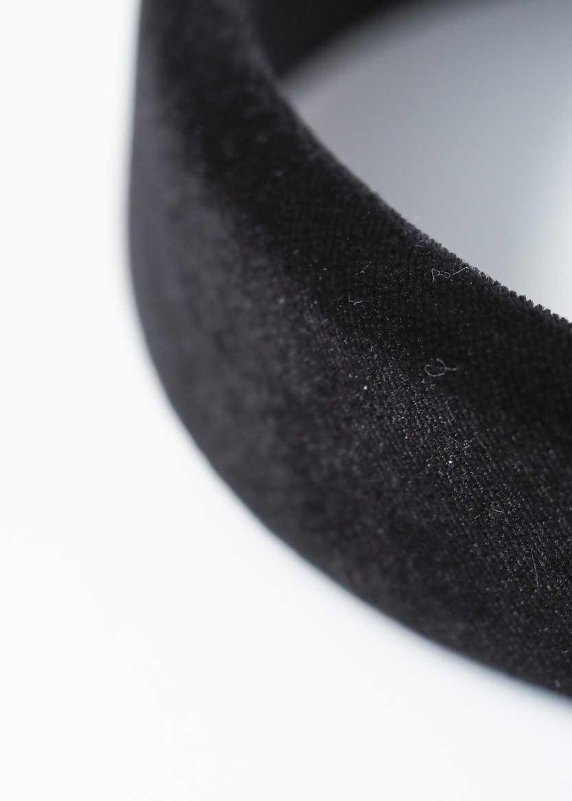 ベルベットブラックカチューシャ – TreOnestá